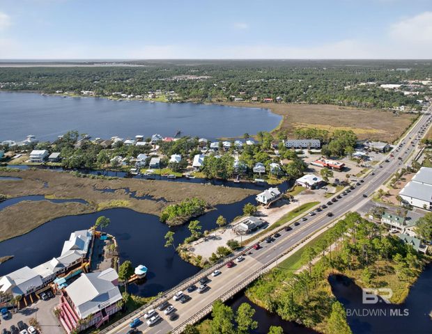 140 W 8th Avenue, Gulf Shores, AL 36542