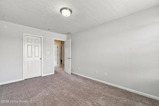 142 Reserves Blvd, Shepherdsville, KY 40165
