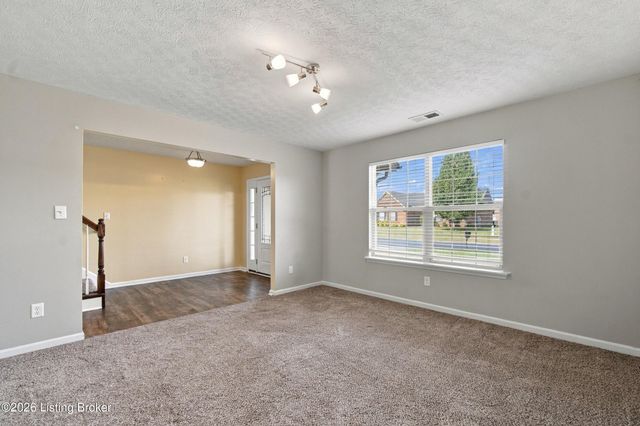 142 Reserves Blvd, Shepherdsville, KY 40165