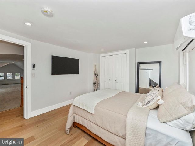 3016 THAYER ST NE, Washington, DC 20018