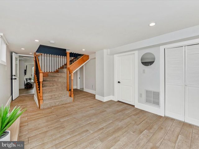 3016 THAYER ST NE, Washington, DC 20018