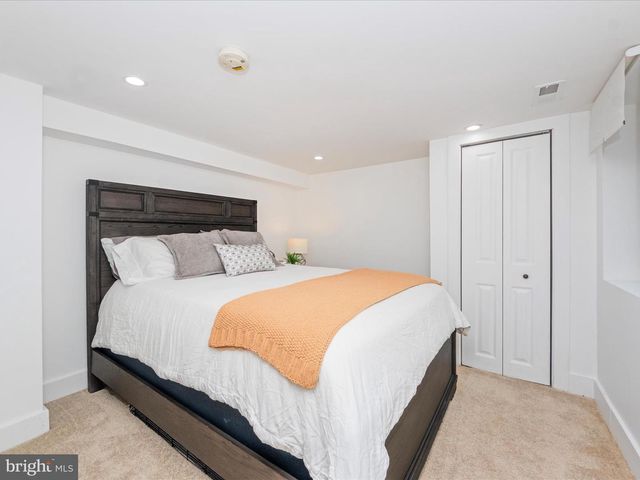 3016 THAYER ST NE, Washington, DC 20018