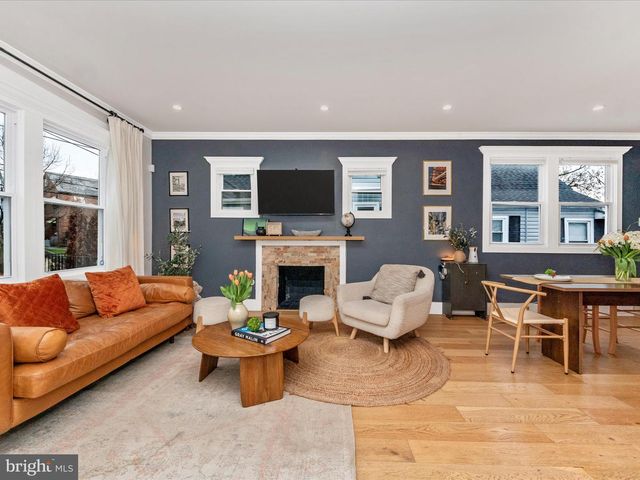 3016 THAYER ST NE, Washington, DC 20018