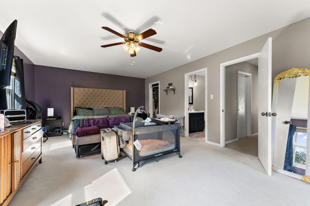 1047 State Street, Hobart, IN 46342