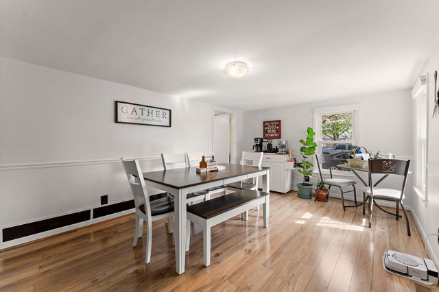 1047 State Street, Hobart, IN 46342