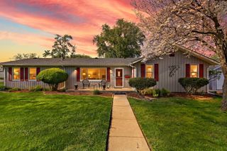 1047 State Street, Hobart, IN 46342