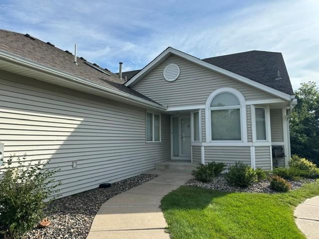 7043 Oak Pointe Curve, Bloomington, MN 55438 — photo 3