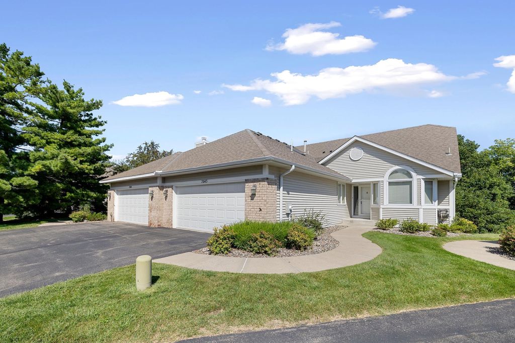 7043 Oak Pointe Curve, Bloomington, MN 55438 — photo 4