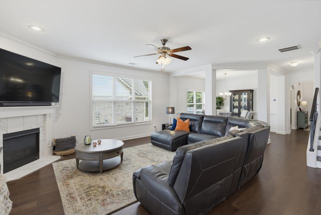 1800 W JENNINGS MILL LN, Collierville, TN 38017