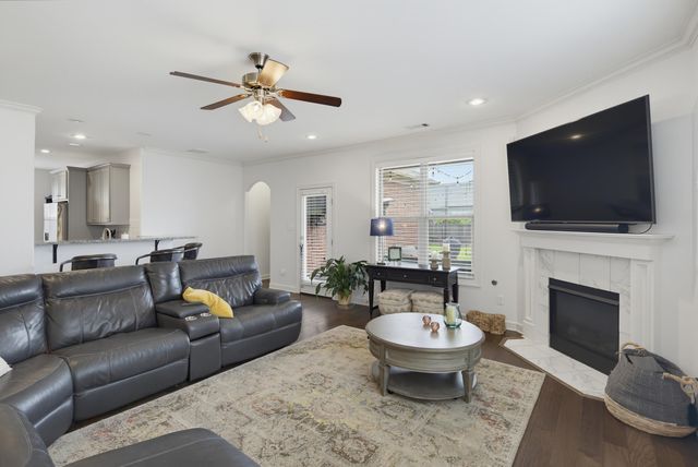 1800 W JENNINGS MILL LN, Collierville, TN 38017