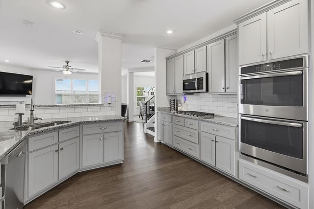 1800 W JENNINGS MILL LN, Collierville, TN 38017