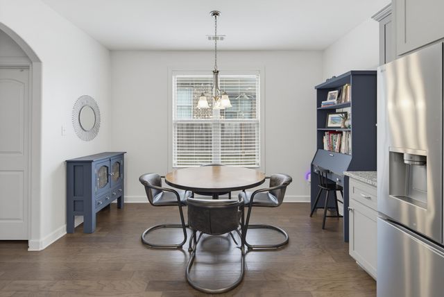 1800 W JENNINGS MILL LN, Collierville, TN 38017