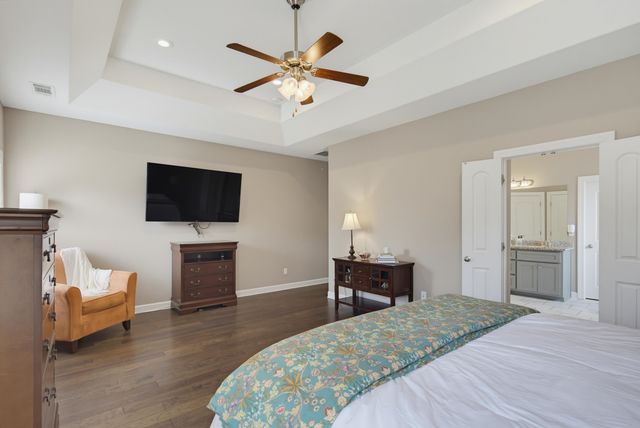 1800 W JENNINGS MILL LN, Collierville, TN 38017