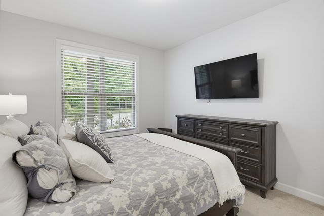 1800 W JENNINGS MILL LN, Collierville, TN 38017