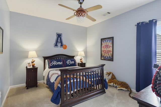 1800 W JENNINGS MILL LN, Collierville, TN 38017