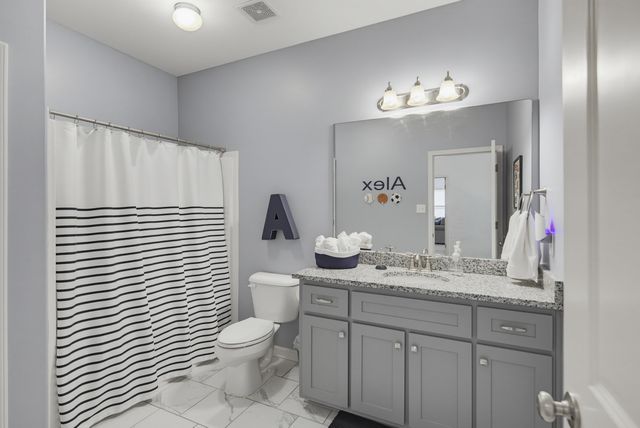 1800 W JENNINGS MILL LN, Collierville, TN 38017