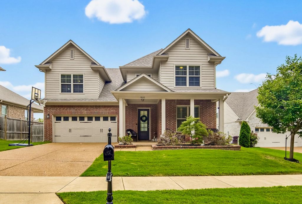1800 W JENNINGS MILL LN, Collierville, TN 38017