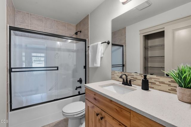 1713 NW Precision Lane, Bend, OR 97703