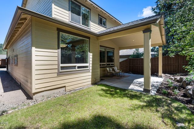 1713 NW Precision Lane, Bend, OR 97703