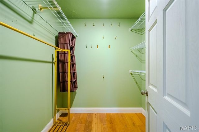 452 Iris Lane, Kirkwood, MO 63122