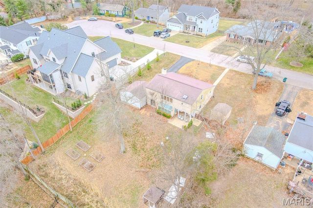 452 Iris Lane, Kirkwood, MO 63122