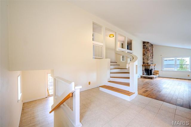 452 Iris Lane, Kirkwood, MO 63122