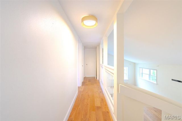 452 Iris Lane, Kirkwood, MO 63122