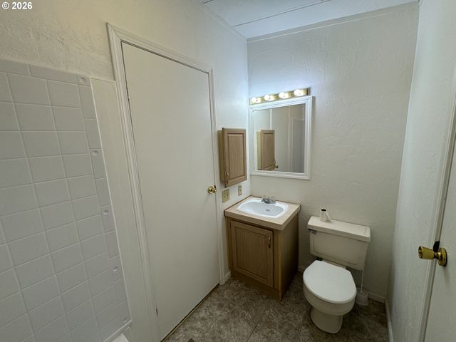 1714 COOSAH Ct, Florence, OR 97439