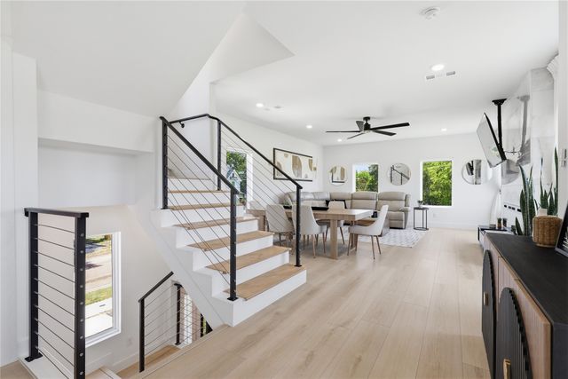 1926 Pueblo Street, Dallas, TX 75212