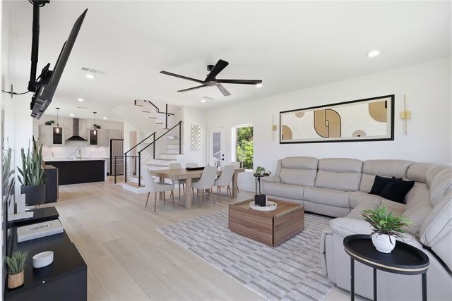 1926 Pueblo Street, Dallas, TX 75212