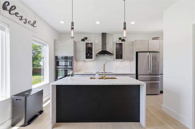 1926 Pueblo Street, Dallas, TX 75212