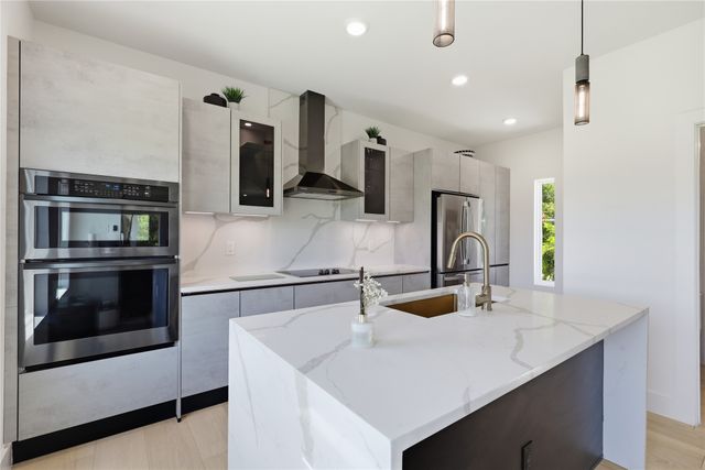 1926 Pueblo Street, Dallas, TX 75212