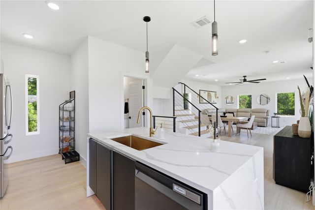 1926 Pueblo Street, Dallas, TX 75212