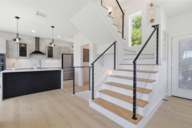 1926 Pueblo Street, Dallas, TX 75212