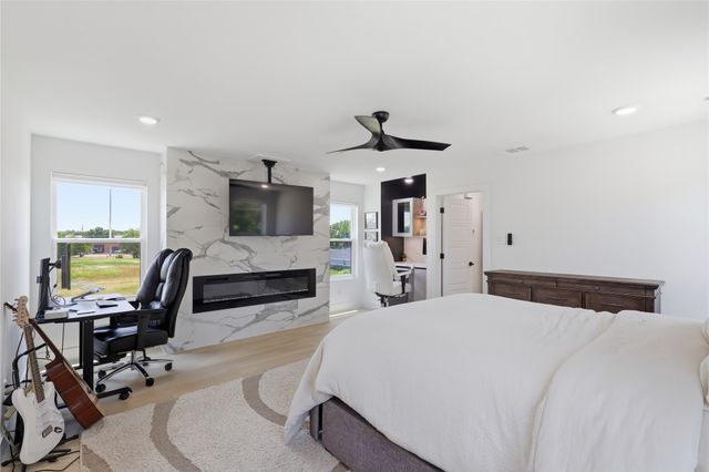 1926 Pueblo Street, Dallas, TX 75212