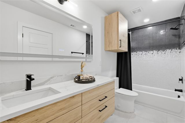 1926 Pueblo Street, Dallas, TX 75212