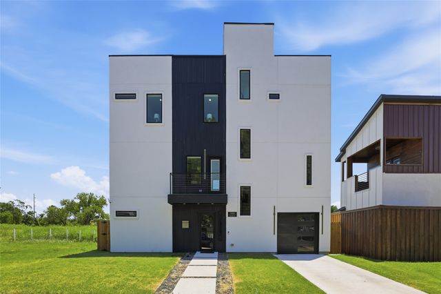 1926 Pueblo Street, Dallas, TX 75212