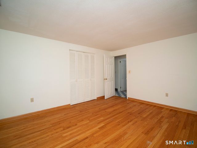 38 Landin Street 2nd Floor, Woodbridge, CT 06525