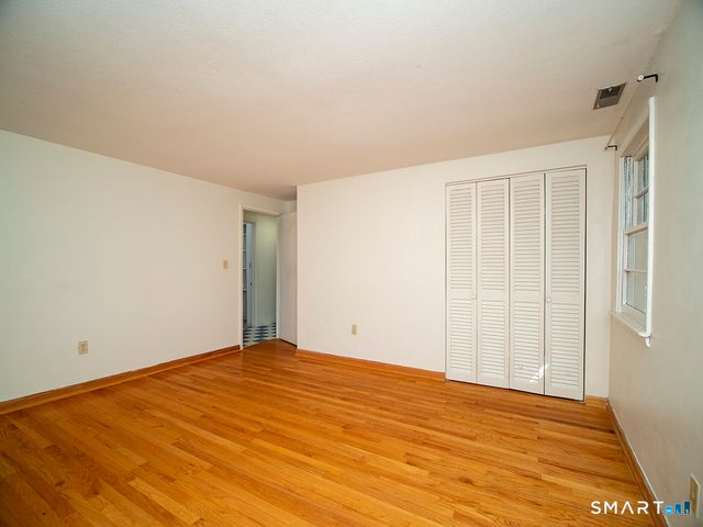 38 Landin Street 2nd Floor, Woodbridge, CT 06525