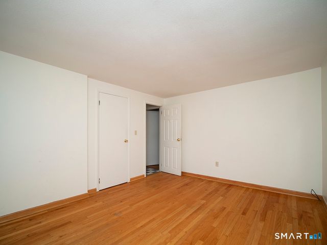 38 Landin Street 2nd Floor, Woodbridge, CT 06525