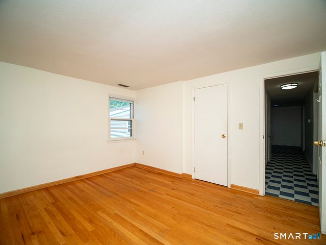 38 Landin Street 2nd Floor, Woodbridge, CT 06525
