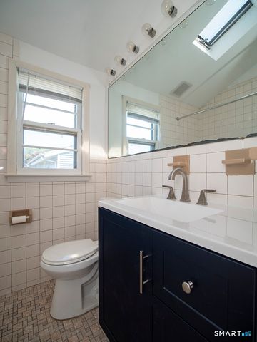 38 Landin Street 2nd Floor, Woodbridge, CT 06525