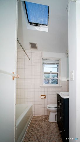 38 Landin Street 2nd Floor, Woodbridge, CT 06525
