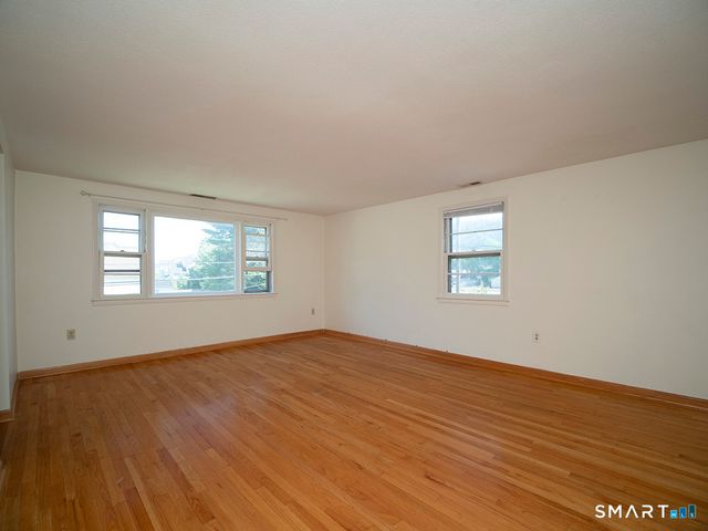 38 Landin Street 2nd Floor, Woodbridge, CT 06525