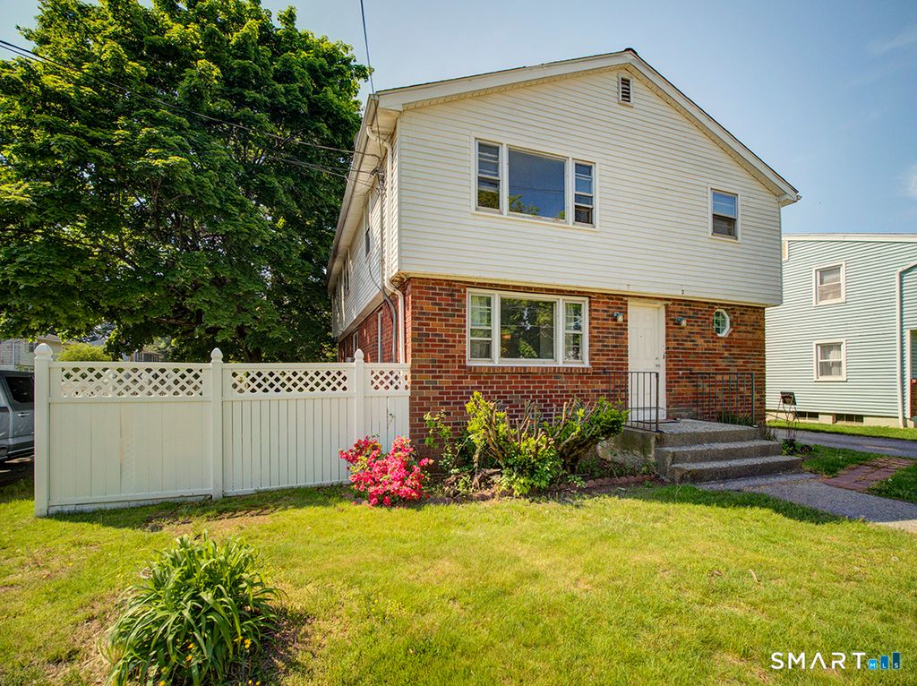 38 Landin Street 2nd Floor, Woodbridge, CT 06525