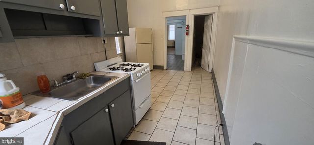 130 E ALLEGHENY AVE, Philadelphia, PA 19134