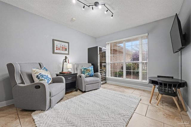 1307 Mazurek Blvd, Pensacola, FL 32514