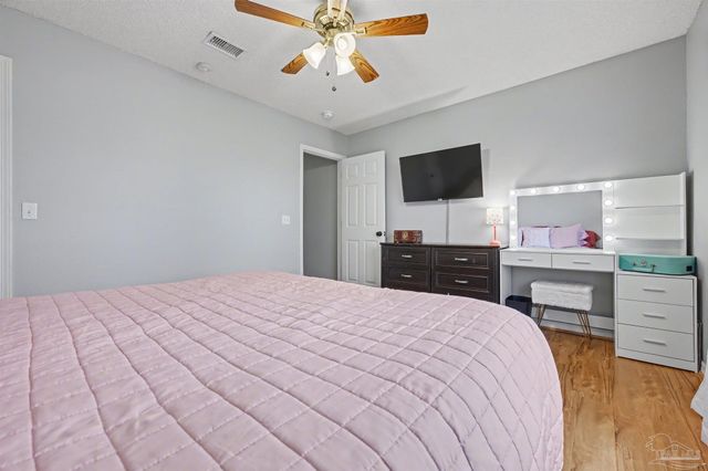 1307 Mazurek Blvd, Pensacola, FL 32514