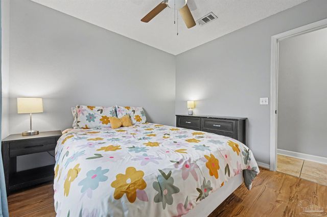 1307 Mazurek Blvd, Pensacola, FL 32514