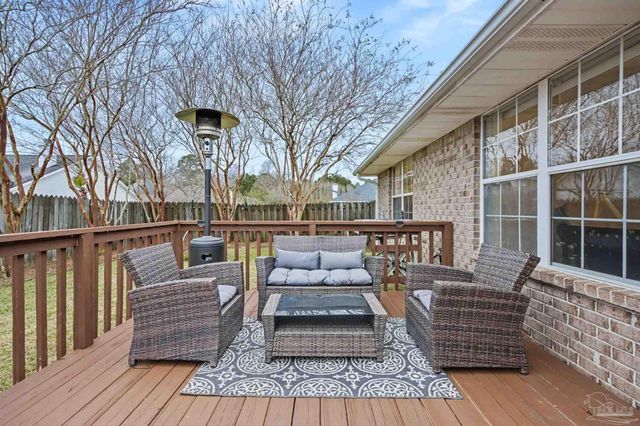 1307 Mazurek Blvd, Pensacola, FL 32514